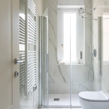 公寓 Youhosty - Gioia Tower View *