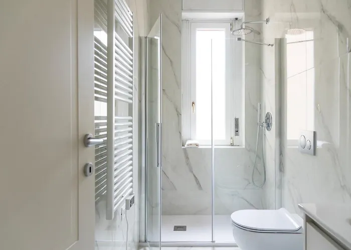 Apartament Youhosty - Gioia Tower View *