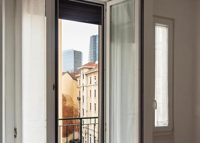 Youhosty - Gioia Tower View Apartament Mediolan