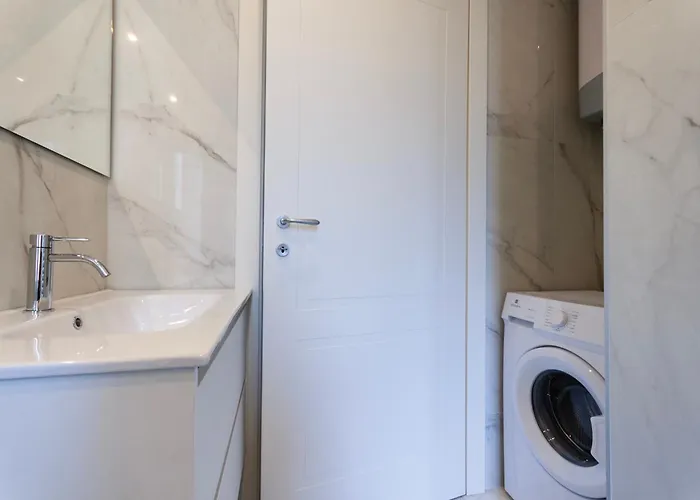 Apartament Youhosty - Gioia Tower View Mediolan