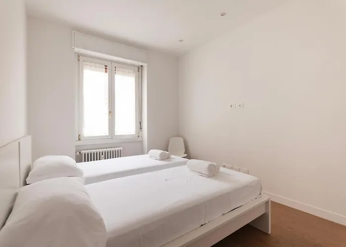 Apartament Youhosty - Gioia Tower View Mediolan