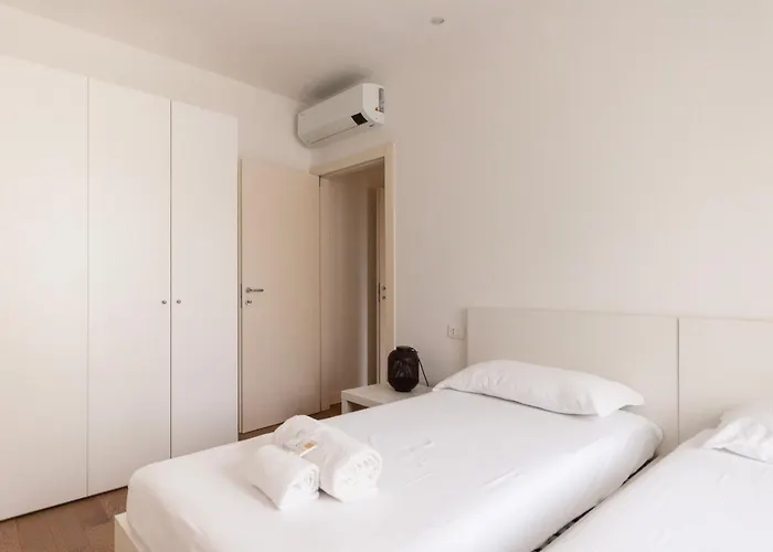 Apartament Youhosty - Gioia Tower View