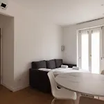 Youhosty - Gioia Tower View * Μιλάνο